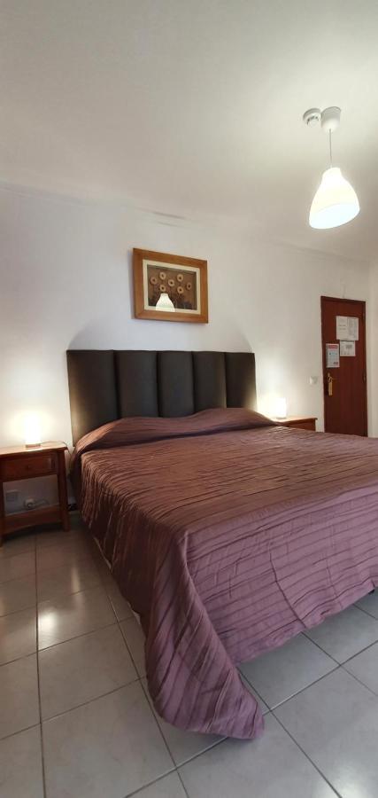 Villa Belinha - Guest House Quarteira Kültér fotó