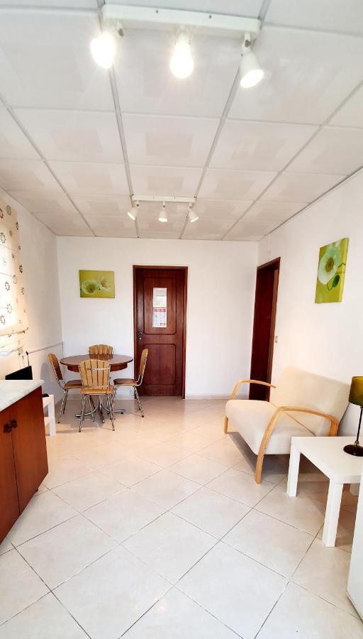 Villa Belinha - Guest House Quarteira Kültér fotó