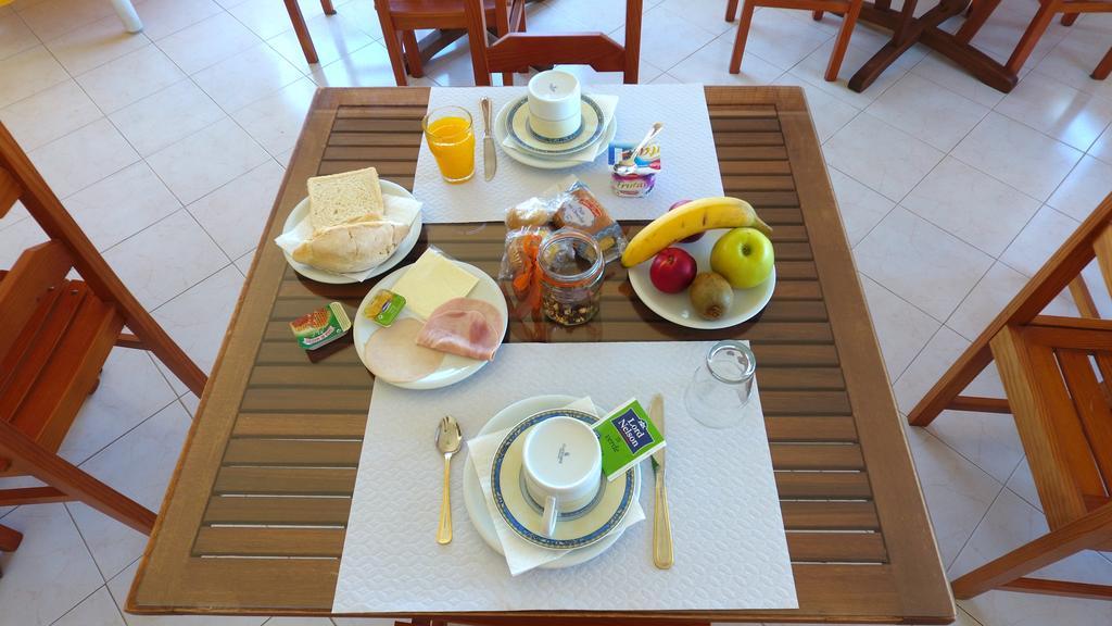 Villa Belinha - Guest House Quarteira Kültér fotó