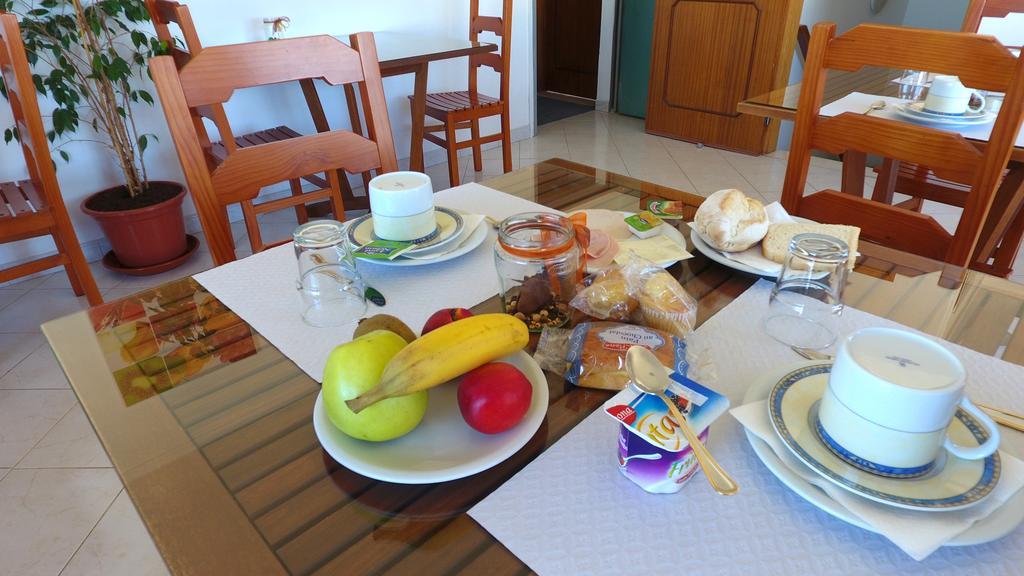 Villa Belinha - Guest House Quarteira Kültér fotó