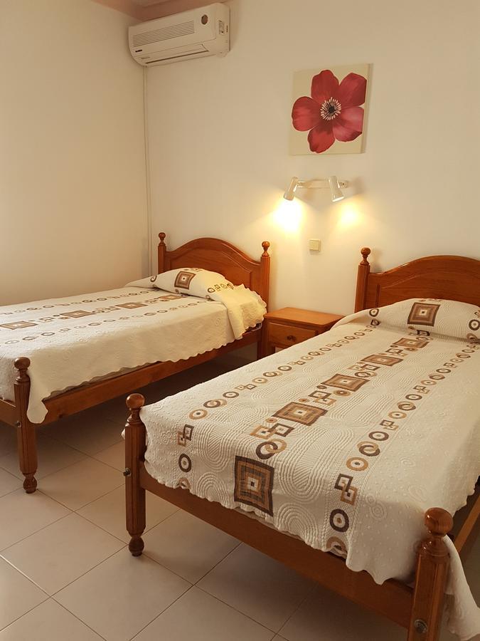 Villa Belinha - Guest House Quarteira Kültér fotó